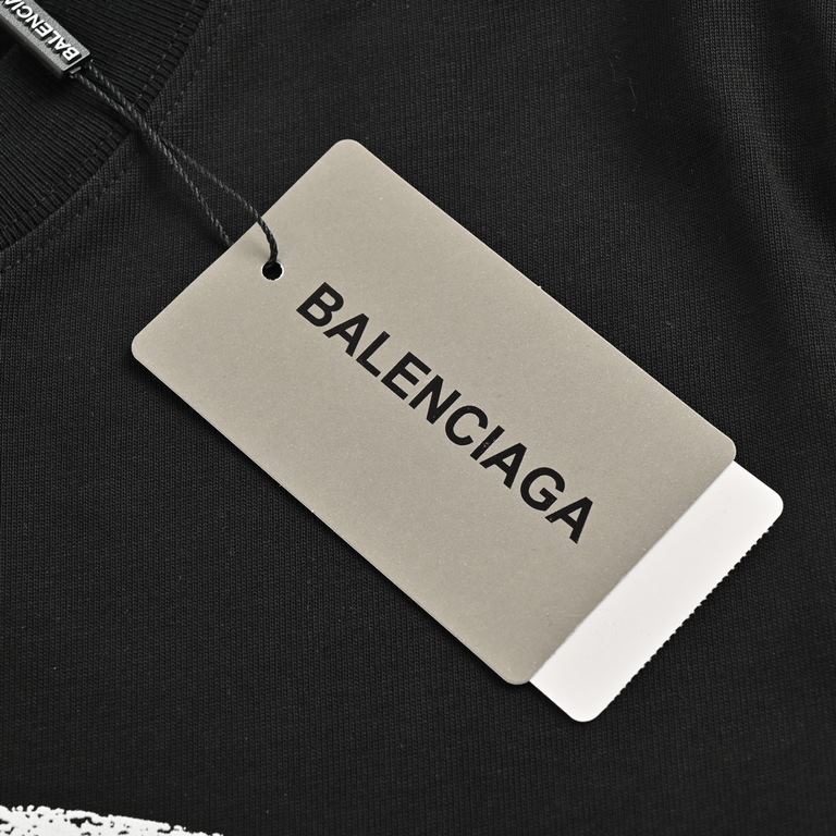 BalenciagaParisian 24ss Mottled Aged Monogram Print Short SleevePrinted material is made of safe and environmentally friendly non-toxic baby certified foam; the print outline is clear and clean, with the texture of the C