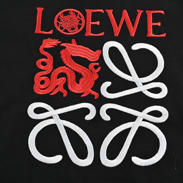 LoeweLoewe 24ss Year of the Dragon Collection Embroidered Short SleeveHeavy duty embroidery craft, Chinese year, year of the dragon commemorative models. Custom weaving and dyeing cotton fabrics, fabric washing and shapi