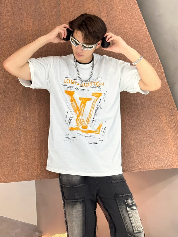 #Louis VuittonLouis Vuitton 24ss Hand Painted Graffiti Large Letter Print Short Sleeve Up