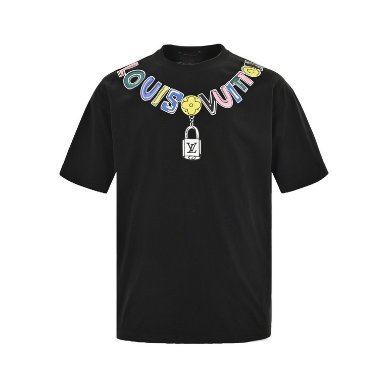 Louis VuittonLouis Vuitton 23ss Necklace Pendant Colorful Letter Print Short SleeveSummer new Classic necklace pendant colorful letters logo round neck short-sleeved T-shirt, the color combination is very artistic, perso