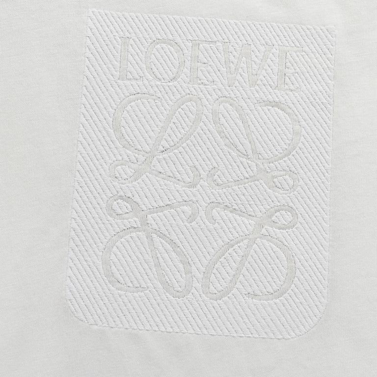 Loewe 24ss Square Embroidered Logo Short Sleeve26 cotton compact plain 170 grams of fabric, supporting 1  1 cross rib 260 grams, chest Loewe logo using imported machine flat embroidery, line neat and tidy, delicate and s