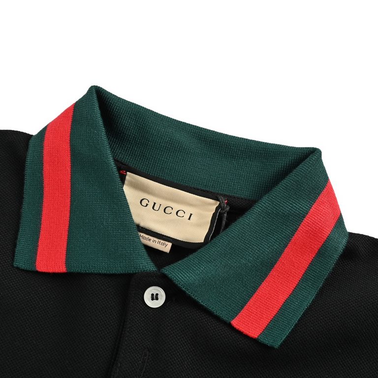 GucciGucci 24ss Red and Green Collar Embroidered Double G Pocket Polo Short SleeveJodie fabric 260g red and green striped collar embroidered double G short sleeve polo shirtBlack colorSizeXS-L