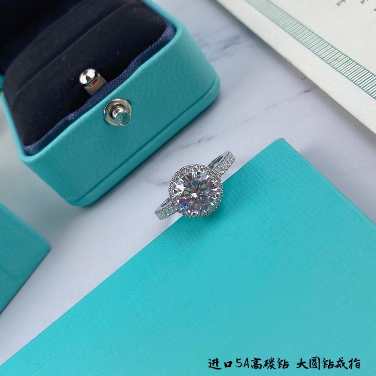 92 5 Tiffany Large Round Diamond Ring   Superb sale [shy] [shy] [shy] [shy] [shy] [shy] Size 678              What you see is what you get!  Very translucent diamonds, super high simulation      through the body of sterl