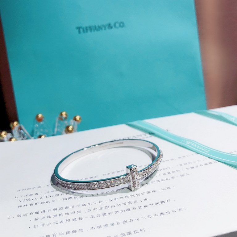 Full diamond version   Tiffany Tiffany 2020 T1 Series Wide Version Half Diamond Bracelet Exclusive first high-end customized Goddess with the same model Designed to highlight the delicate elegance, low-key bloom confiden