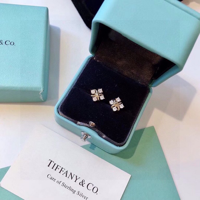 Tiffany Tiffany Schlumberger Collection Crossed Quadruple Diamond Stud Earrings Simple and versatile Yellow Gold Selected high quality s925 sterling silver material plated in 18k yellow gold Color separation plating