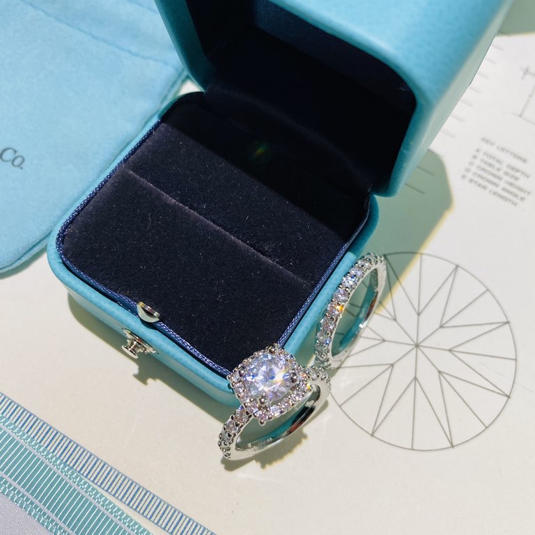 Tiffany classic four claws diamond ring two in one exquisite flawless a ring manpower must have a timeless classic models a variety of ways to wear a price to buy two rings simply cost-effective burst Germany imports do 