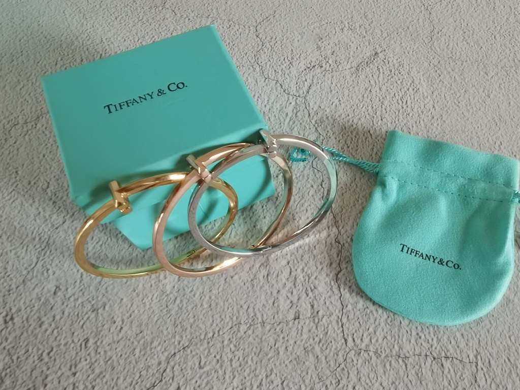 Tiff Tiffany 2020 T1 Series Fine Edition Glossy Bracelet Tiffany Double T Bracelet   Exclusive Premiere High-end Customized Goddess Same Model The design highlights the delicate elegance and understated blossom of self-c