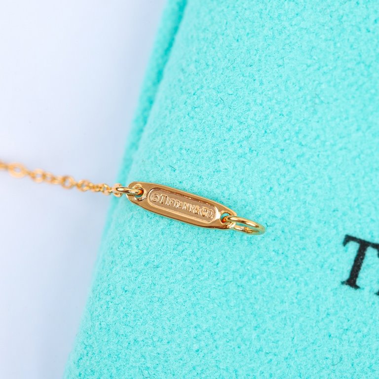 202320   Tiffany's 520 Limited Edition Key Necklace to wear on your chest as a gift to yourself, [925 Sterling Silver , plating 0.3 miked gold Long-lasting color retention can be customized 18K real gold real diamonds] W