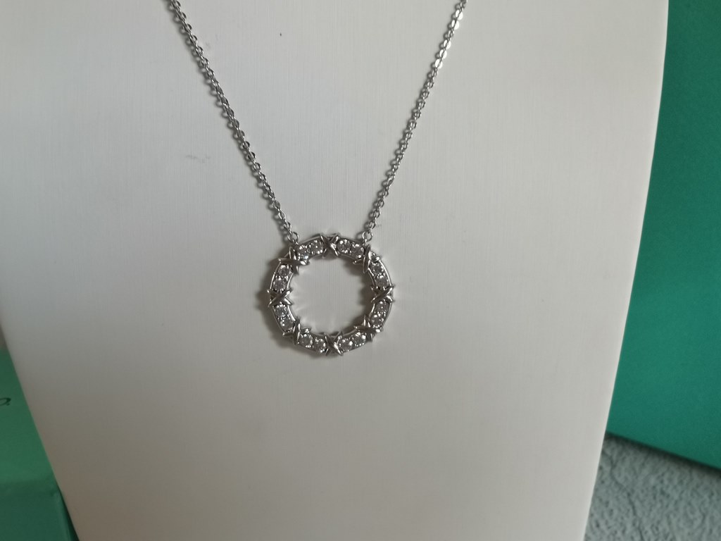 Tiffany Round Cake Split Color Necklace  Tiffany Necklace   real shot [color] [color]   High-end customization    look at the chain plate to see the engraving, and then look at the workmanship Original replica Into the c