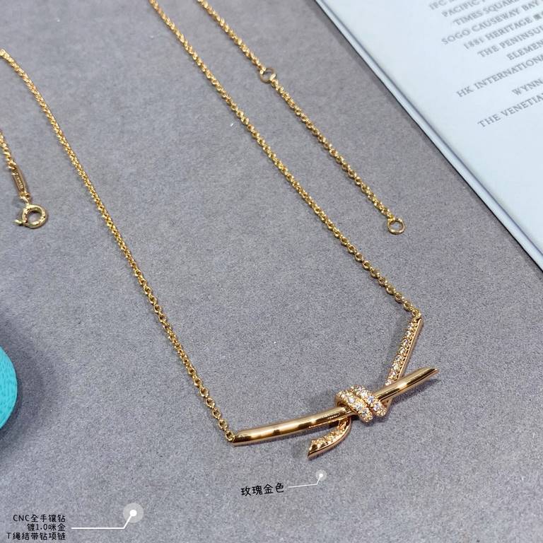 V gold material . ZP open version, Tiffany CNC hand set diamond T rope knot necklace   The intertwined ends are a powerful symbol of emotional connection. Elegant temperament models, cost-effective super high The highest