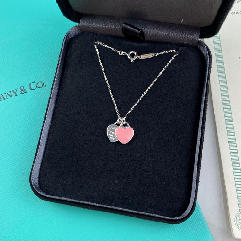 92 5 Tiffany Tiffany Entry Level Pink Double Heart Enamel Necklace Very small collarbone chain Suitable for petite girls Love hearts represent love Very suitable for gift giving This is superbly and exquisitely made Each