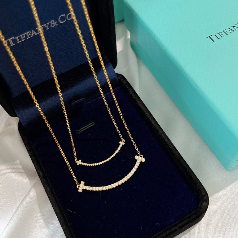 Those who know it will understand.This is tiffany new smiley face rough version with diamond necklace arrived  Classic smiley   double T necklace Features, imported 925 sterling silver Seiko original build Oh! Lovely and