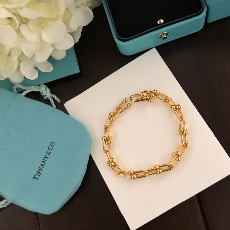 [Seiko version] new Tiffany necklace   Modern and fearless Tiffany Tiffany bracelet classic and elegant The outstanding bold mix and match, in the style change to discover the true self. Walking models of the latest prod