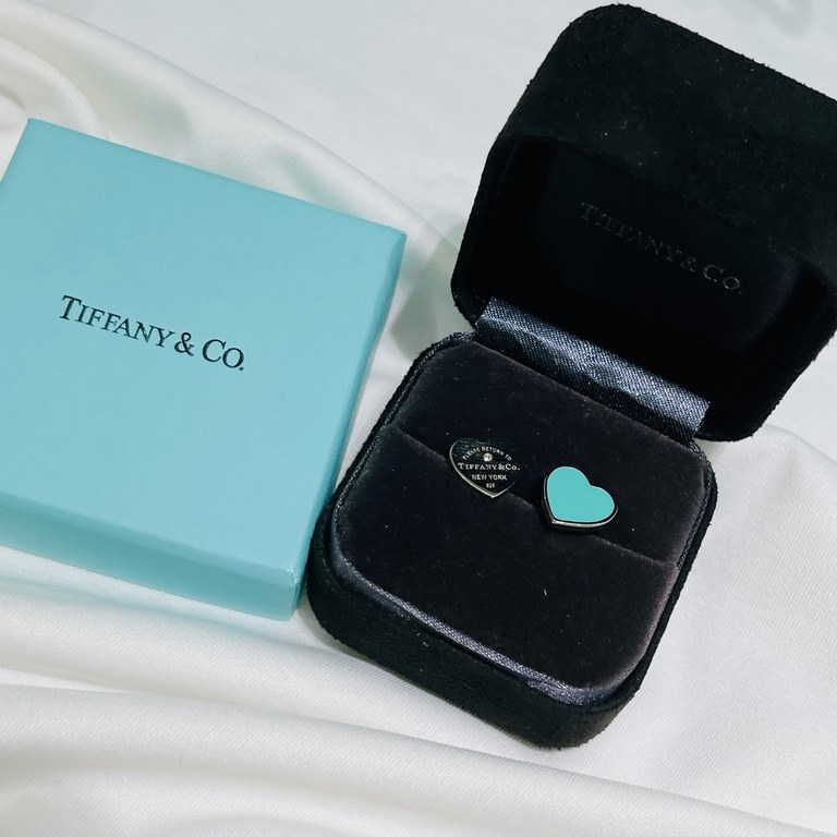 Tiffany Tiffany 22 years new classic heart enamel asymmetric earrings Exclusive one to one customization Symbolizing the civilization of the classic elements Original ag925 sterling silver Guaranteed highest version in t