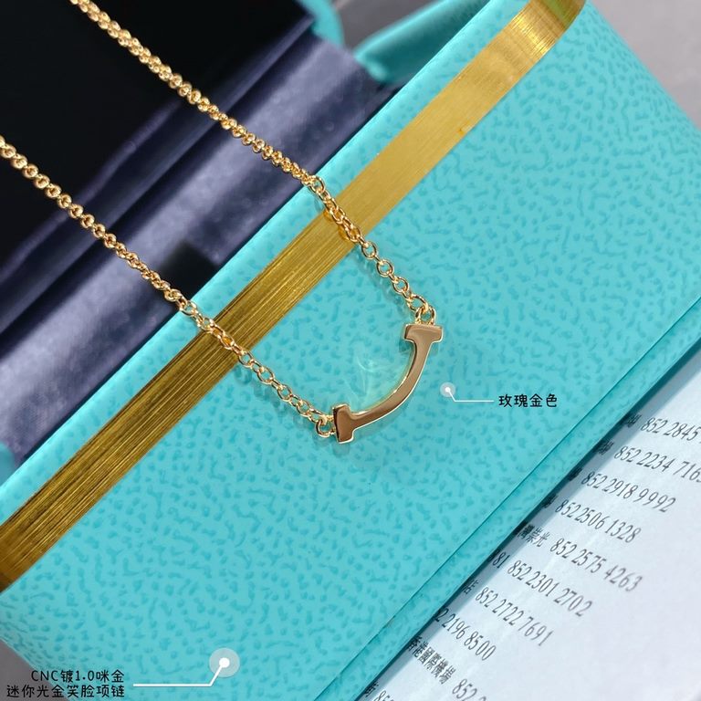 V gold material Tiff   Tiffany mini light gold smiley face necklace, counter Latest Double T  smile  necklace  11 reworking tiffany to smiley face the strongest inspiration for the design, the smile is a kind of the most