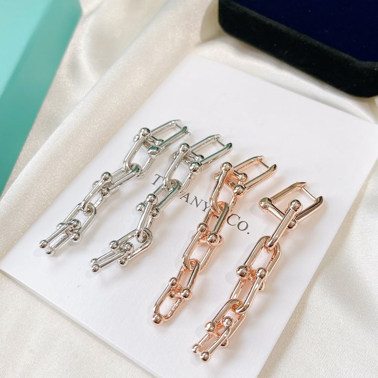 Tiffany Tiffany HardWear Collection Chain  Long Stud Earrings Elegance and subversive spirit go hand in hand, sensitively capturing the essence and energy of the stylish woman strolling through New York. Tensioned and st