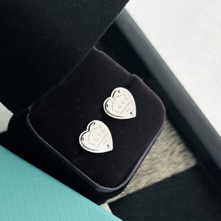 C243  Tiffany Tiffany New Classic Heart love earrings Exclusive one-to-one customization Symbolizes the civilization of classic elements Original ag925 sterling silver Guaranteed highest version on the market Counterfeit