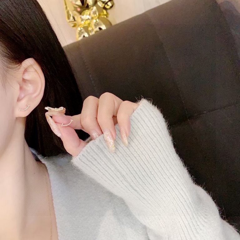 Tiff Tiffany Counter Newest Double T Polished Earrings 11 Heavy Industry With the strongest inspiration design of the smiley face, the smile is one of the most beautiful self-confidence, from the heart to send out the mo