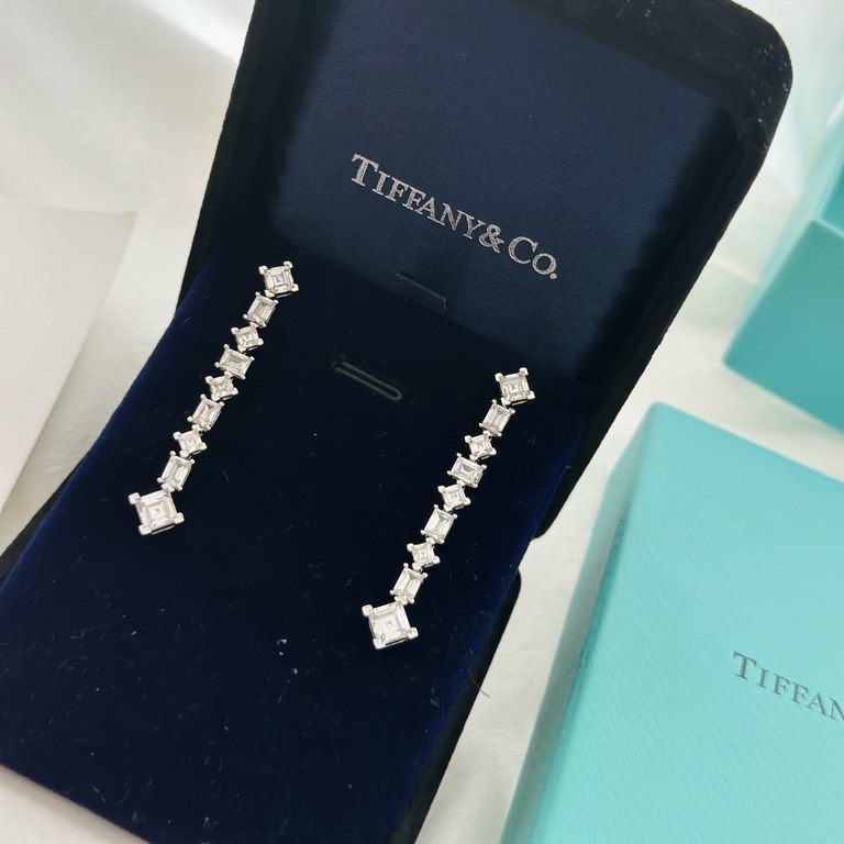 Tiffany Tiffany High Jewelry Collection Square Diamond Tassel Stud Earrings Selection of high quality gold with s925 sterling silver pin Anti-allergy treatment Ultra high end, sparkling and attractive stud earrings