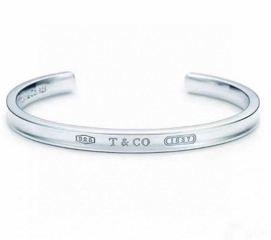 Tiffany Tiffany 1837 Collection Letters Open Bracelet Classic works Selected original consistent s925 sterling silver material plated with 18k platinum No color fading and no allergy Heavy workmanship