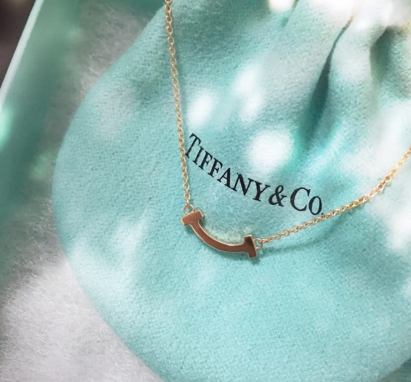 B398  Tiffany Tiffany Mini Smile Necklace Selected German imported S925 sterling silver with 18k gold plating Classic, timeless, handmade, white gold, rose goldplatinum... 060090