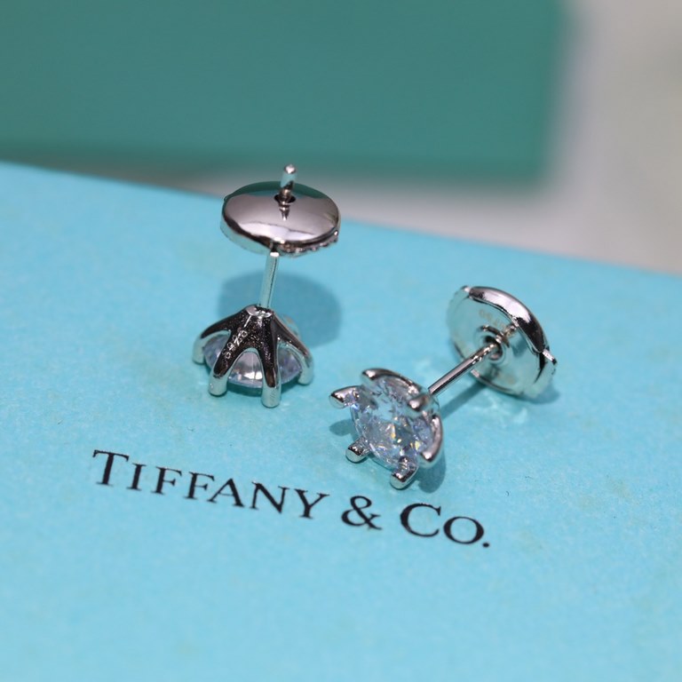 Tiffany Tiffany six claw diamond stud earrings high carbon diamonds high version Tiffany studs flying saucer earbuds original logo in S925 sterling silver  .