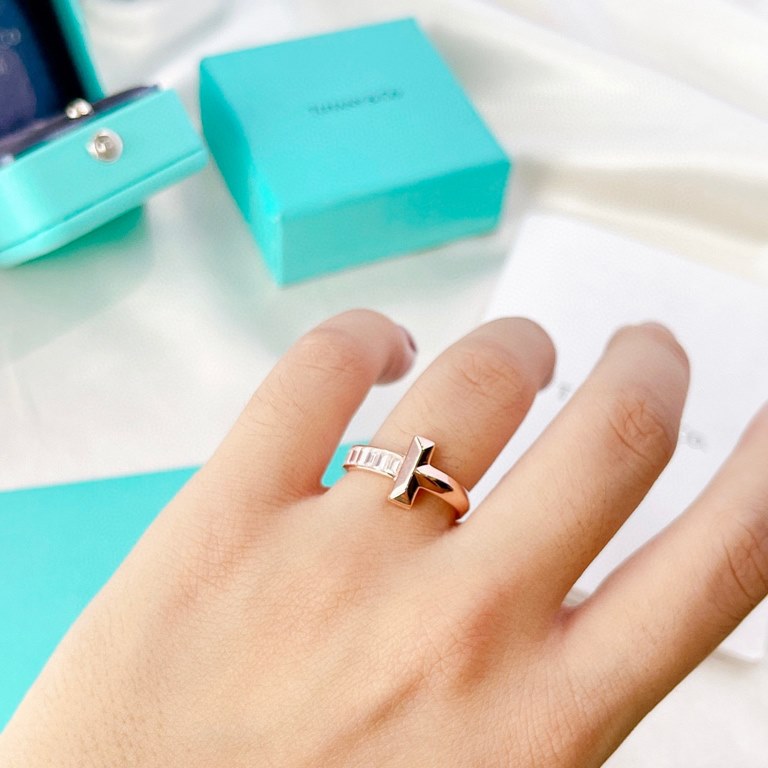 Tiffany tiff T1 Series Newest Single T Row Diamond Ring Exclusive High-end Customization Yang Mi Goddess Same Model The design highlights the exquisite elegance, low-key bloom confidence Very delicate and eye-catching. O