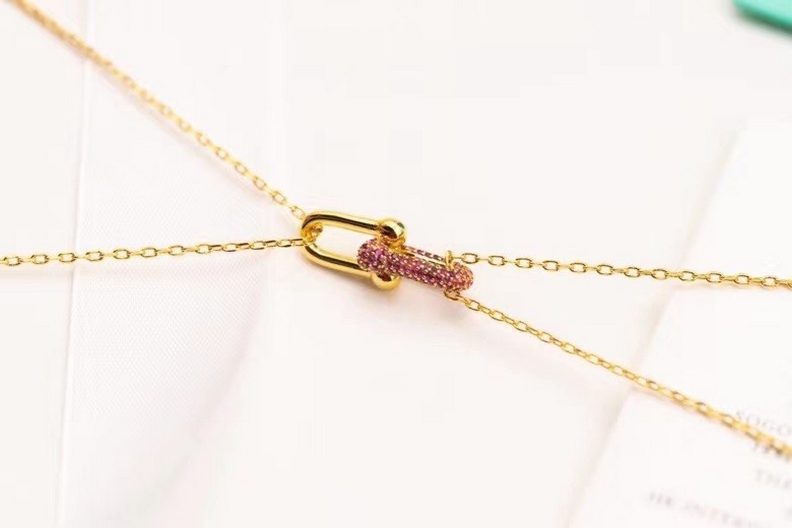 Tiffany 520 Gift Pink Diamond Chain Link Necklace  Tiffany Tiffany HardWear Chain Link Necklace - with Diamonds The Tiffany HardWear collection juxtaposes elegance with a subversive spirit, sensitively capturing the esse