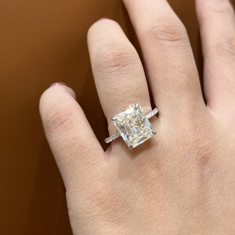 C133  [Simulation Diamond 】Tiffany Tiffany True four claw five carat sugar diamond row diamond ring Replica Grade One to one Original single top 925 sterling silver setting The four claw setting structure mounting positi