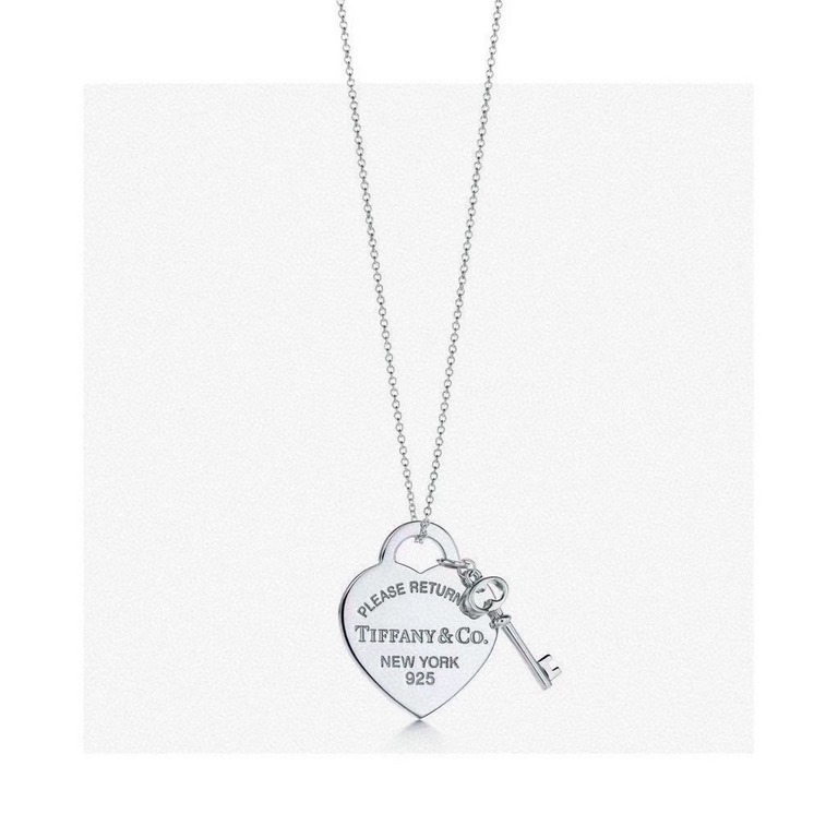 Tiffany Tiffany Love Plaque Key Necklace Heart Pendant Gift The best gift Big brand with the same model  Unique simple design Minimalist style Non-allergic and non-fading    Goddess go up  Original double-tailed plaque  