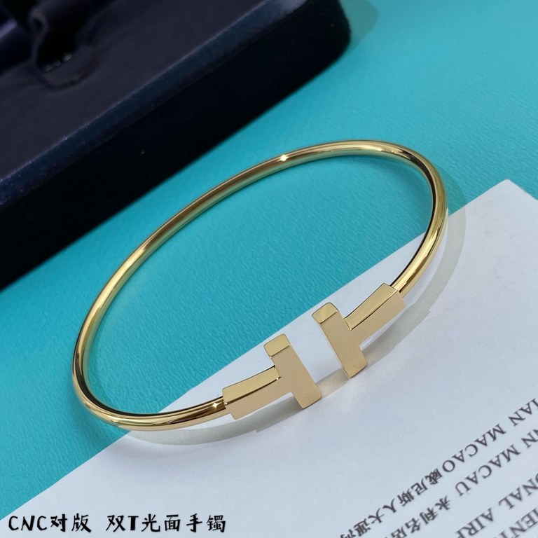 This model is upgraded to CNC version, V gold tiffany tiffany double t glossy bracelet       Electroplated double thick gold! Real gold texture! Made of silver, rose gold, yellow gold Open-ended bracelet all size adjusta