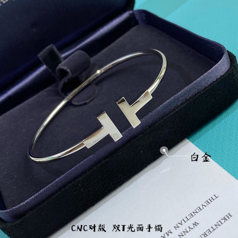 This model is upgraded to CNC version, V gold tiffany tiffany double t glossy bracelet       Electroplated double thick gold! Real gold texture! Made of silver, rose gold, yellow gold Open-ended bracelet all size adjusta