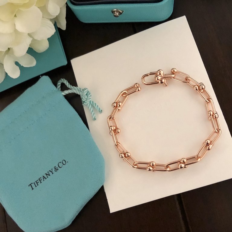 [Seiko version] new Tiffany necklace   Modern and fearless Tiffany Tiffany bracelet classic and elegant The outstanding bold mix and match, in the style change to discover the true self. Walking models of the latest prod