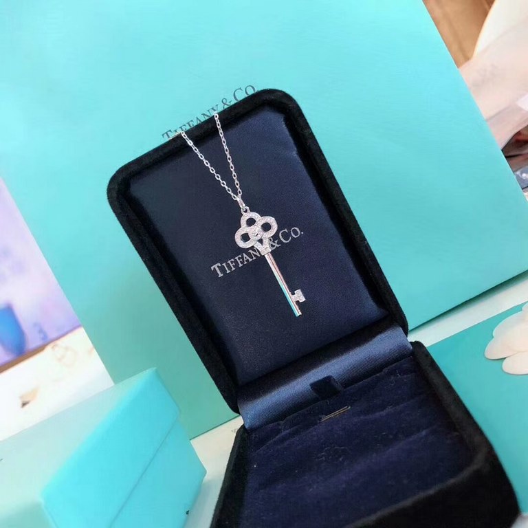 [OEM Grade] Tiffany Tiffany Heart Crown Key Original Necklace Solid seal with the highest version of the market imported high carbon diamonds Imported 925 sterling silver plated 18k gold Yang Mi same necklace Rose gold  