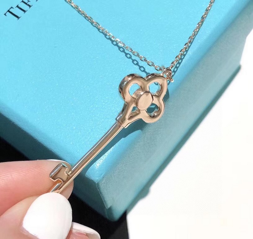 [OEM Grade] Tiffany Tiffany Heart Crown Key Original Necklace Solid seal using the highest version of the market imported high-carbon diamonds Imported 925 sterling silver plated 18k gold Yang Mi same necklace rose gold 