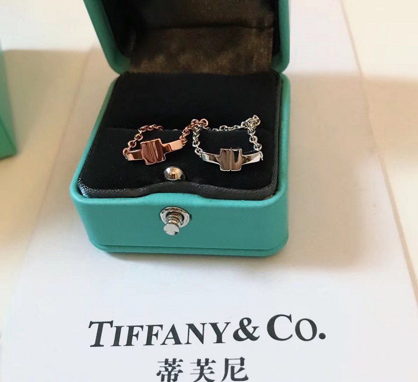 , [purchased level] tiff Tiffany classic match chain    ring! Very versatile and delicate one Quite a big sense of fashion model High-end customized original 925 sterling silver to create a heavy work texture full Rarely