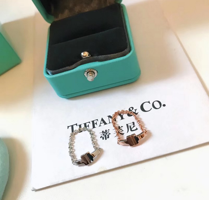 , [purchased level] tiff Tiffany classic match chain    ring! Very versatile and delicate one Quite a big sense of fashion model High-end customized original 925 sterling silver to create a heavy work texture full Rarely