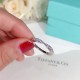 Versatile ring  s925 sterling silver material imported simulated diamond ring   pointed mouth diamond ring Tiffany Setting   set   diamonds of the sparkling light brilliantly reflected. Tiffany's exquisite craftsmanship 