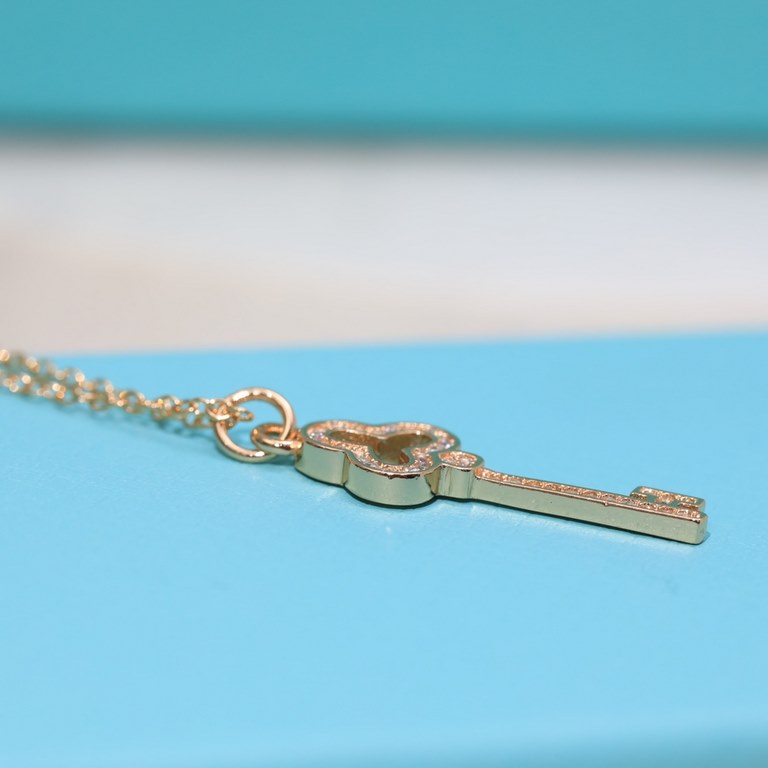 New   TIFFANY Tiffany Key Necklace   S925 Sterling Silver Precision version With logo  Chain length 45cm Adjustable   Tiffany