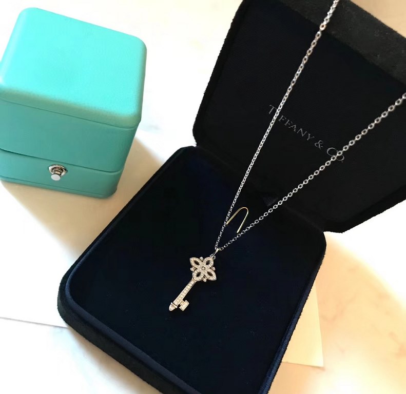 [Buy Grade] Tiffany Tiffany Classic T Family Key  Necklace Solid Back Cover  Necklace High-end 925 Sterling Silver Setting Adopting the highest version of imported high carbon diamonds in the market  Dazzling splendor, b