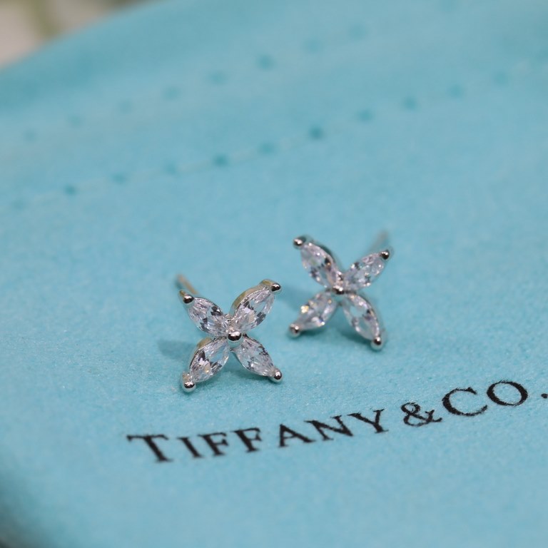 Tiffany Earrings  9 2  5 Tiffany Eight Hearts and Eight Arrows Tiffany Luxury Horse Eye Full Diamond Flower Cluster Series Horse Eye Drill Earrings    Celebrity Luxury Big Brand High Grade   Bursting Flash Specialty Qual