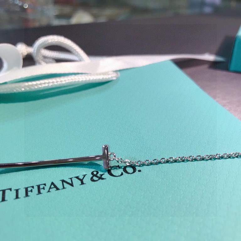 【Order Level】tiff Tiffany Smiley   Double T Bracelet  delicate and elegant models unbeatable good-looking style high-end customized original 925 sterling silver to create simple super nice   two color options rose gold p