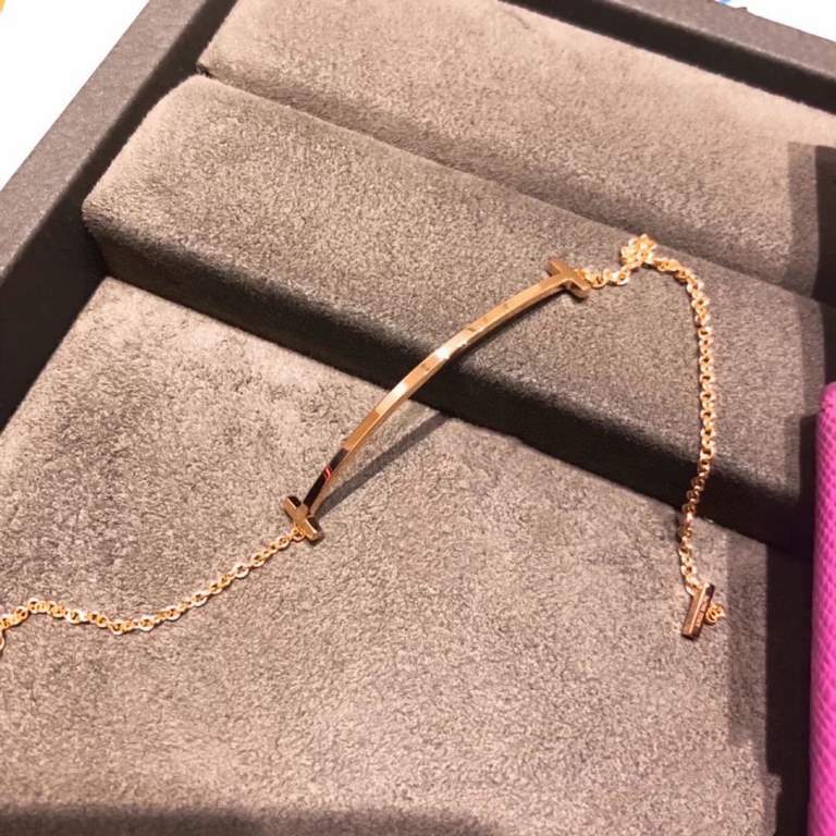 【Order Level】tiff Tiffany Smiley   Double T Bracelet  delicate and elegant models unbeatable good-looking style high-end customized original 925 sterling silver to create simple super nice   two color options rose gold p