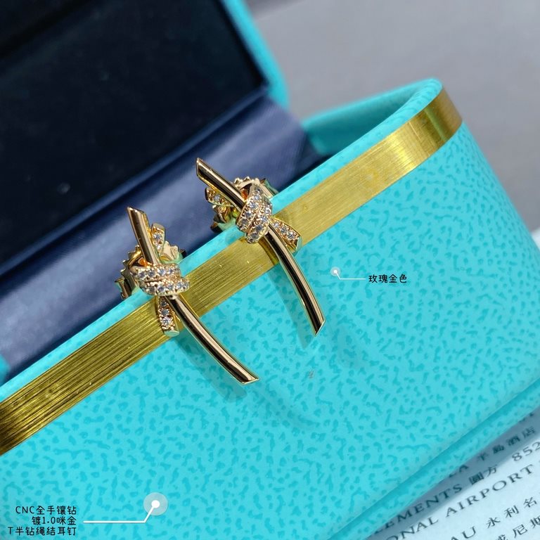 V gold material ZP open version, Tiffany CNC hand-set diamonds half diamonds rope knot earrings   The intertwined ends are a powerful symbol of emotional connection. Elegant temperament models, cost-effective super high 