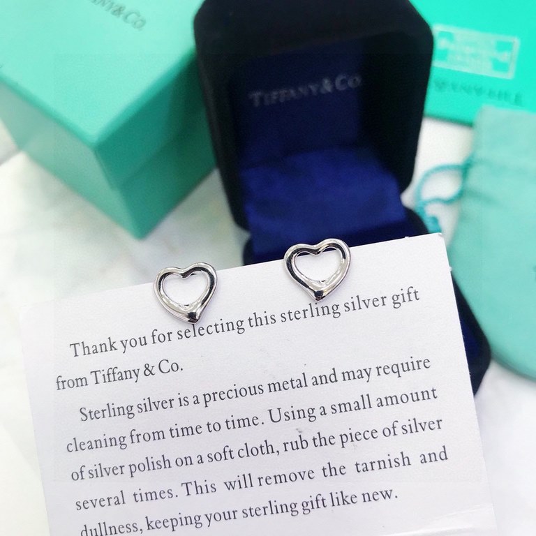 Tiffany Tiffany Loving heart hollowed out earrings [Rose] [Rose] s925 sterling silver material crafted version  Classic Loving heart series daily small earrings 百搭甜美