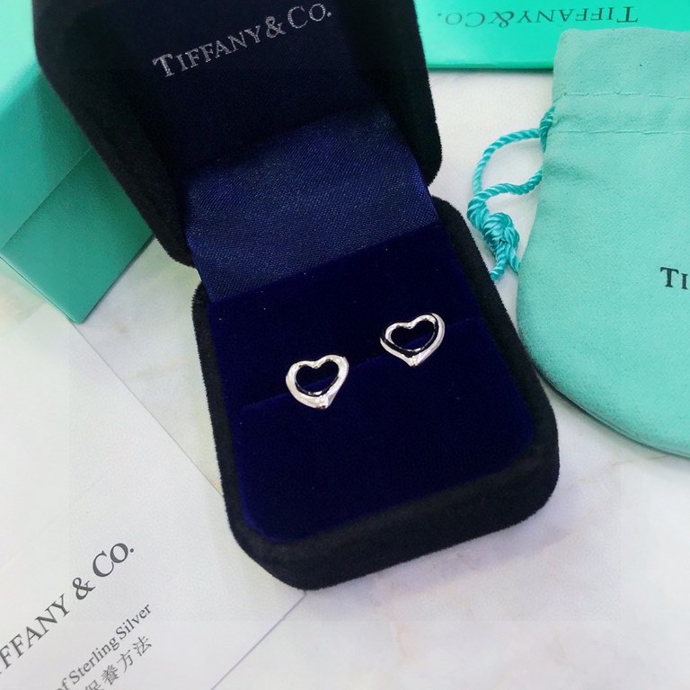 Tiffany Tiffany Loving heart hollowed out earrings [Rose] [Rose] s925 sterling silver material crafted version  Classic Loving heart series daily small earrings 百搭甜美