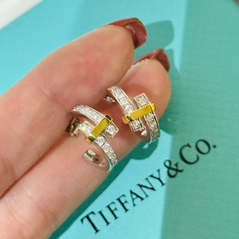 Tiffany   models Tiffany 23C new rows of diamonds two-tone earrings simple atmosphere versatile non-fading non-allergic body S925 sterling silver material plating thick gold fashionable but not fashionable models trendy 