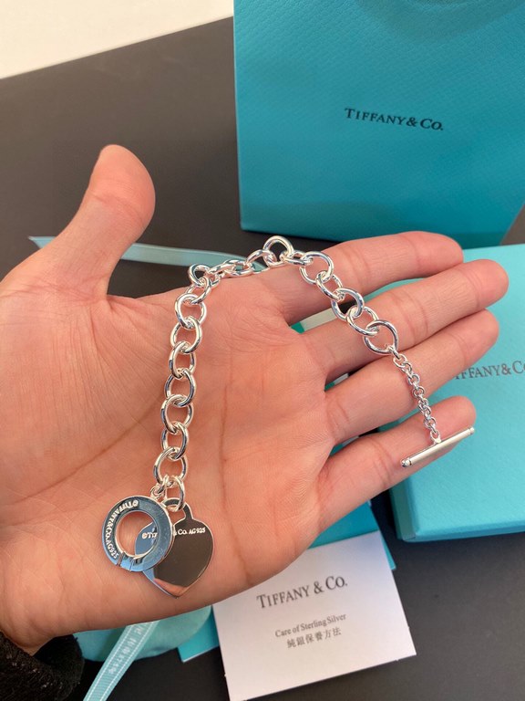 17# 18# 19# three sizes available         Foreign trade hot Tiffany single peach heart  OT buckle thick bracelet length Return to New York heart charm bracelet series inspired by a design in 1969, the classic logo perfec