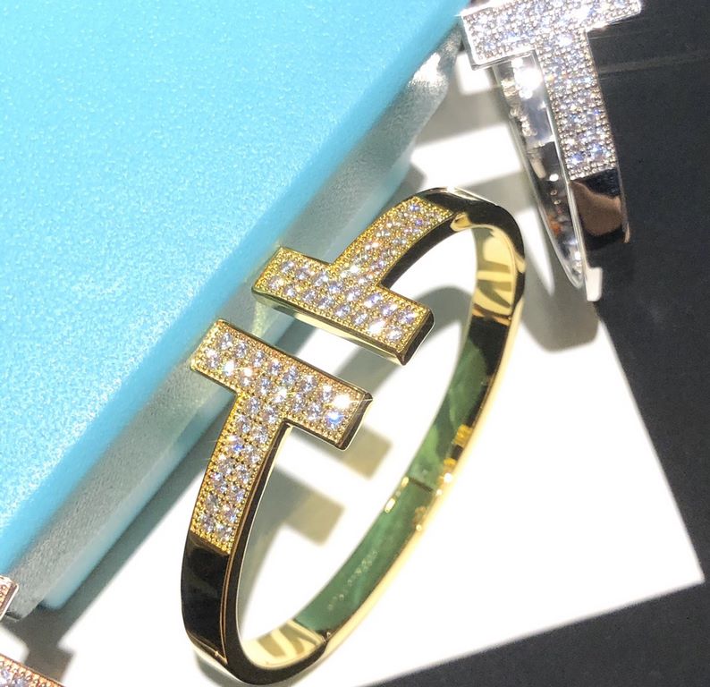 xx440   Tiffany Premium Precision   Wide Large Double T Full Diamonds Bracelet #TiffanyT# Collection, One to One Craftsmanship High-end customized original micro-setting process Capture the vibrant energy of New York, an