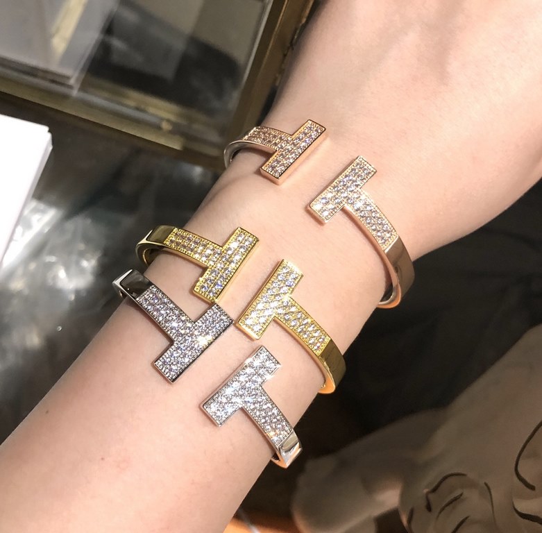 xx440   Tiffany Premium Precision   Wide Large Double T Full Diamonds Bracelet #TiffanyT# Collection, One to One Craftsmanship High-end customized original micro-setting process Capture the vibrant energy of New York, an